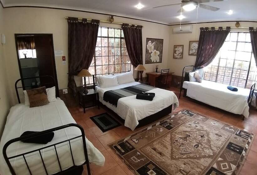 Семейный Номер, The Ultimate Lodge