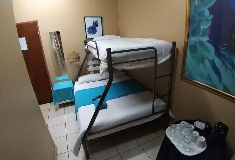 اتاق خانوادگی, The Ultimate Lodge