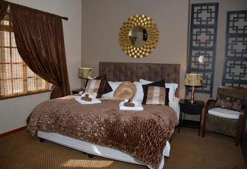 Standard Kolmen Hengen Huone, Two Bells Guest House