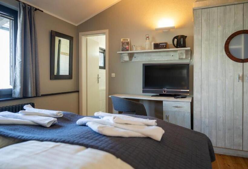 스탠다드 룸, Pension Café Knatter