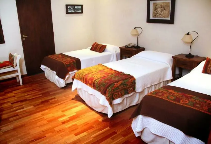 スタンダードトリプルルーム, Río Arriba Suites & Apartments & Restó