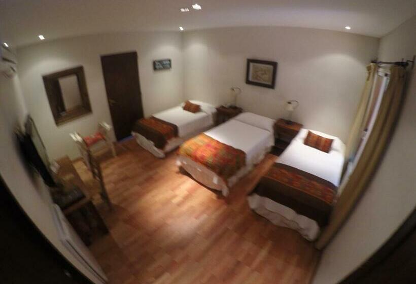 غرفة قياسية ثلاثية, Río Arriba Suites & Apartments & Restó