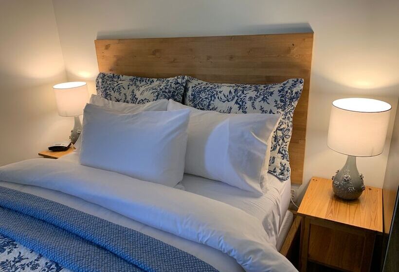 Номер Стандарт, Auberge La Rosepierre