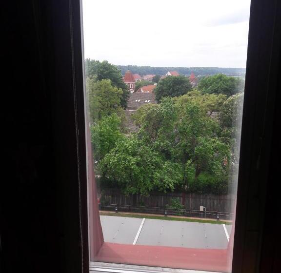 آپارتمان 2 خوابه, Family