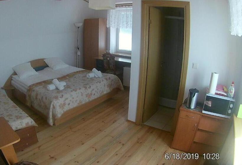 استودیوی استاندارد, Family