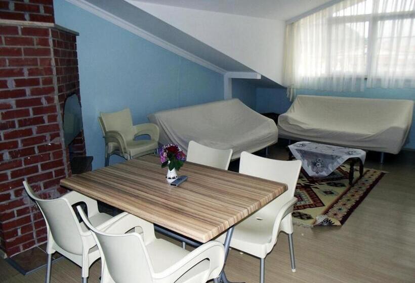 ２ベッドルームアパートメント, Gurkan Apart