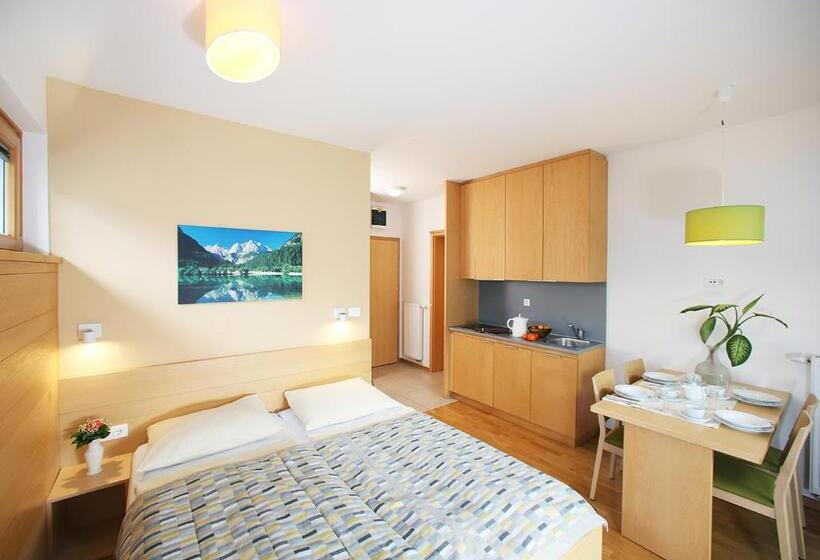 استودیو استاندارد با بالکن, Apartments And Rooms Bernik