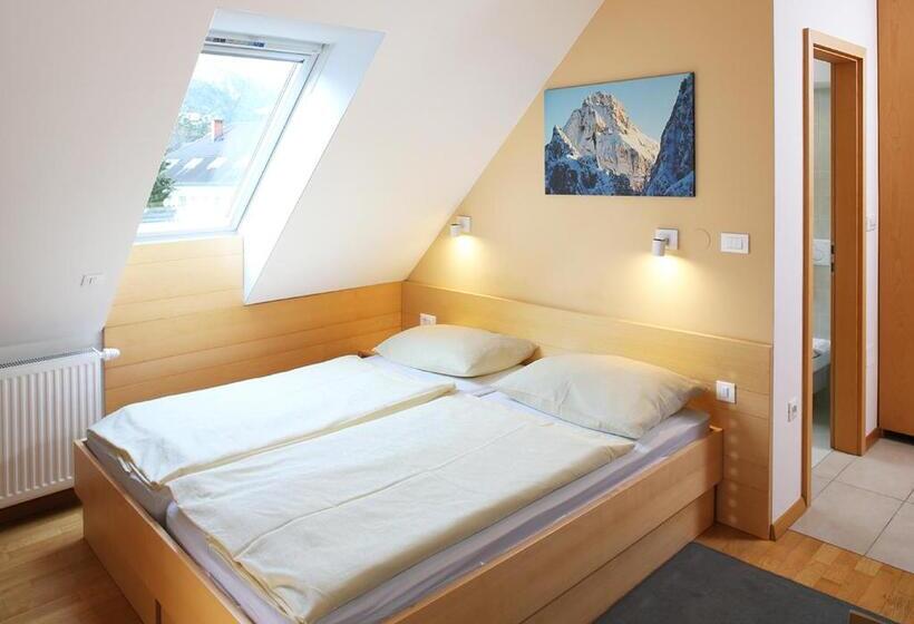 استودیو استاندارد با بالکن, Apartments And Rooms Bernik