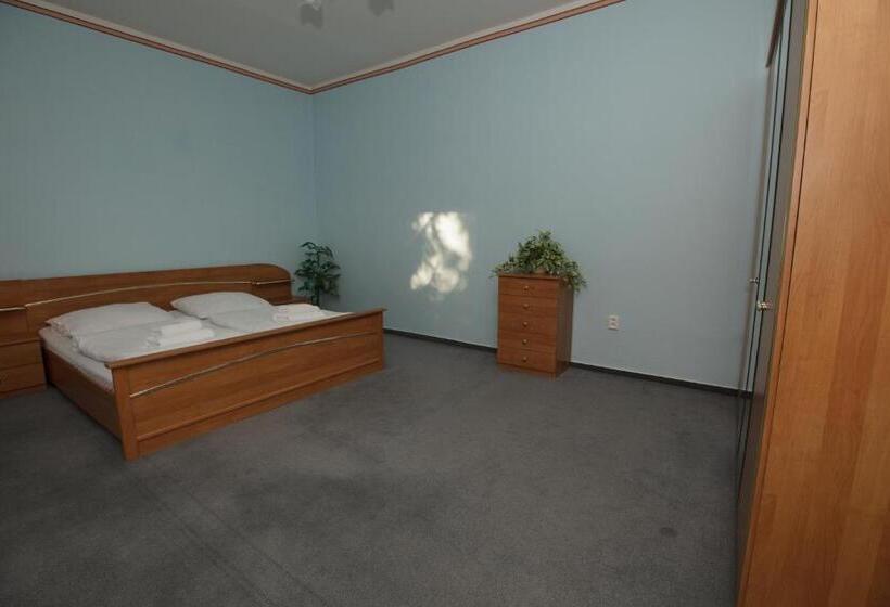 스위트, Penzion Starr