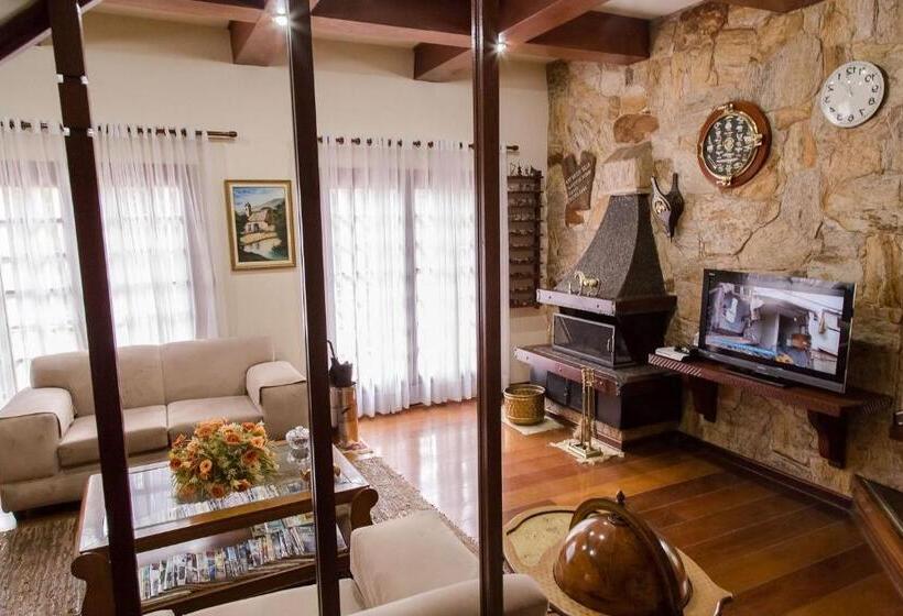 سوئیت پرزیدنت, Pousada D Lines