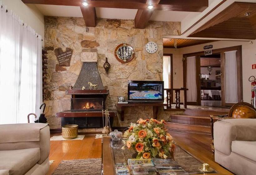 سوئیت پرزیدنت, Pousada D Lines