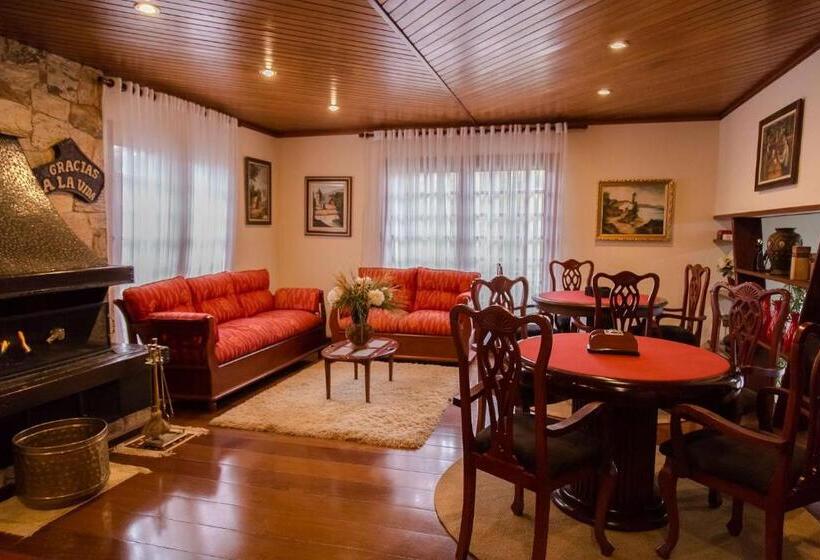 سوییت لوکس, Pousada D Lines