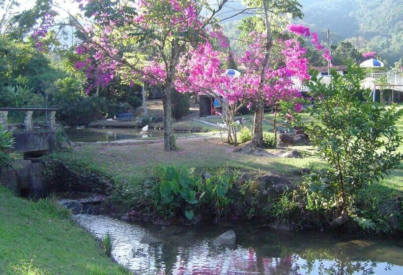 Четырехместный номер Премиум, Pousada Esmeralda