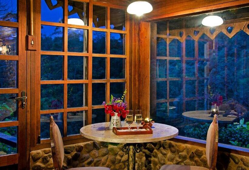 샬레, Pousada Fazenda Do Mel