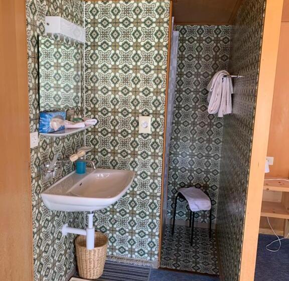 이코노미 룸 공용욕실, Wildhorn