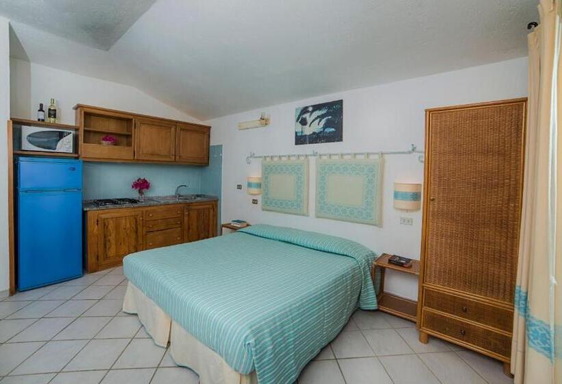 استودیوی استاندارد, Residence Fenicia