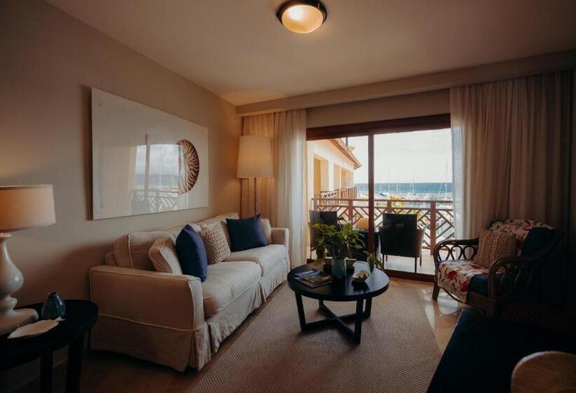 اتاق استاندارد با چشم‌انداز دریا, The Bannister Hotel & Yacht Club By Mint