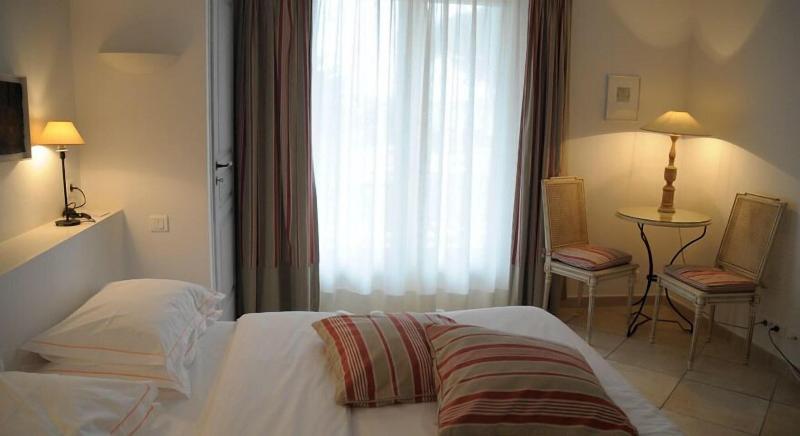 スタンダードルーム, Hôtel Villa Les Rosiers