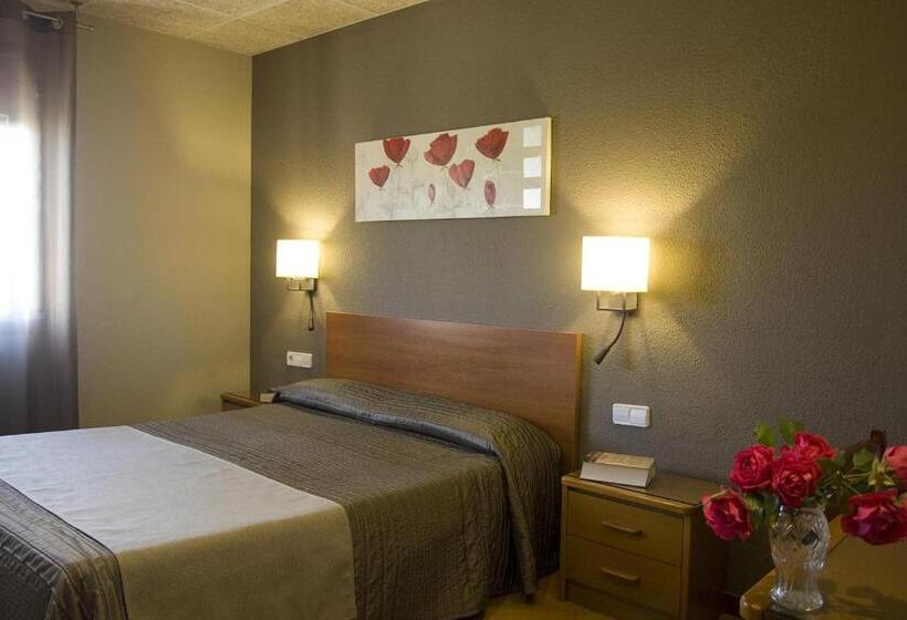 اتاق استاندارد, Hostal Barris