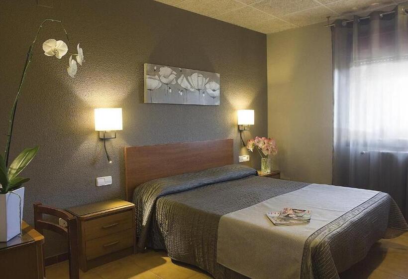 اتاق استاندارد, Hostal Barris