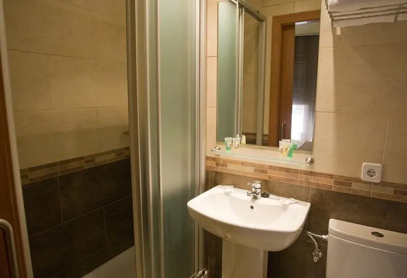 Habitació Estàndard, Hostal Barris