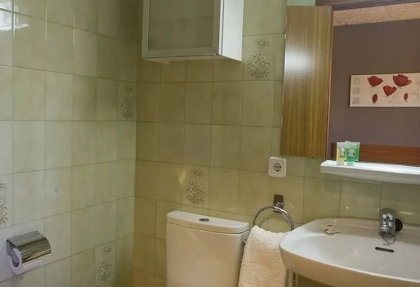 Habitació Estàndard, Hostal Barris