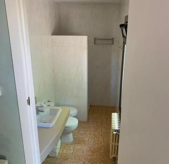 スタンダードルーム, Hostal Rural Can Enric