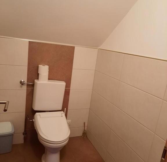 Family flat with balcony, Landgasthof Hubertusstubn