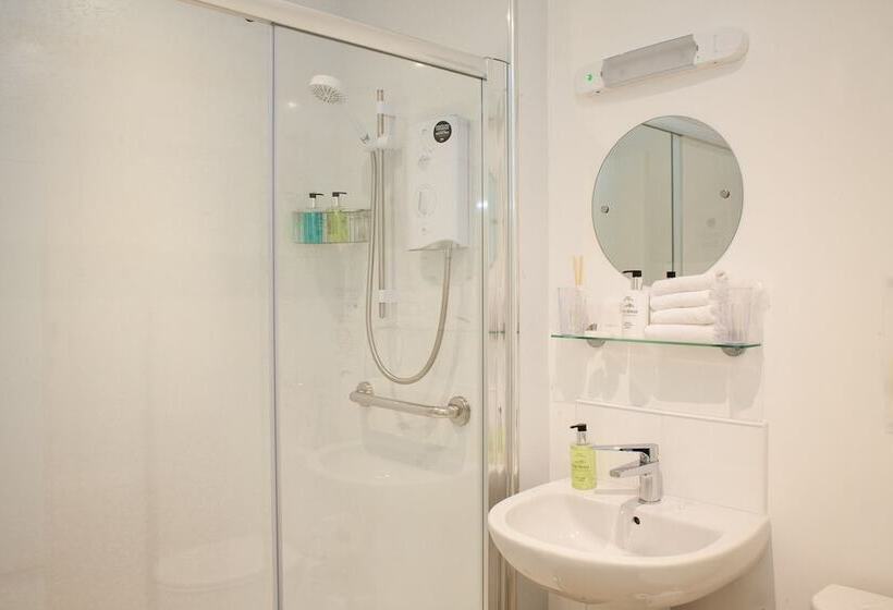 Семейный Номер, The Parks Guest House