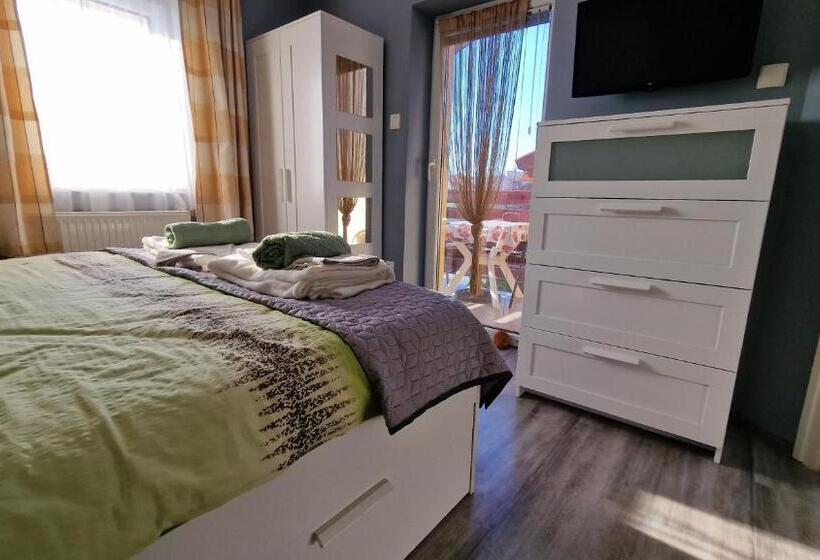 バルコニー付きデラックスルーム, Veronika Villa