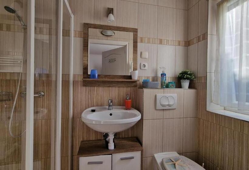 ガーデンビューのスタンダードワンルーム, Veronika Villa