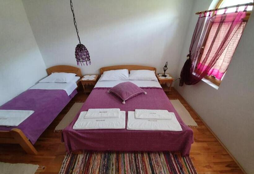 اتاق استاندارد سه نفره, Villa Velagic