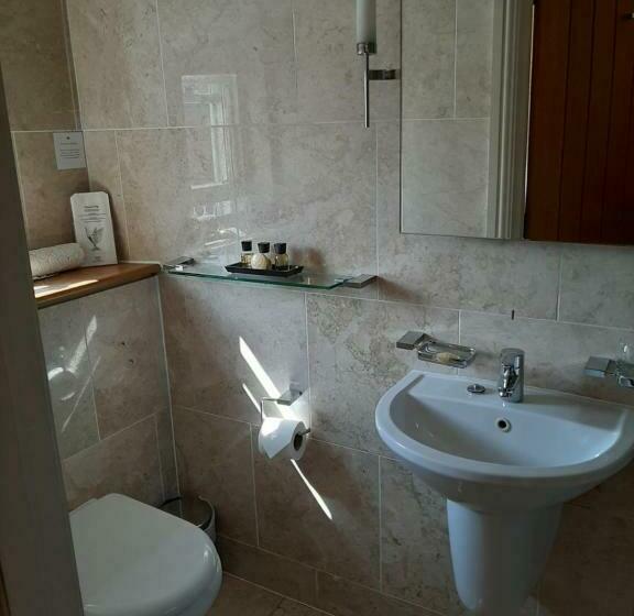 이그제큐티브 룸 킹사이즈 침대, Advocate Arms