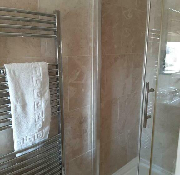 이그제큐티브 룸 킹사이즈 침대, Advocate Arms