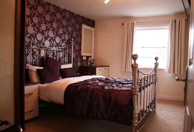 스탠다드 룸, Advocate Arms