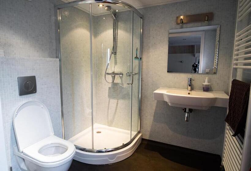 コンフォートルーム, B&b De Wadvaarder