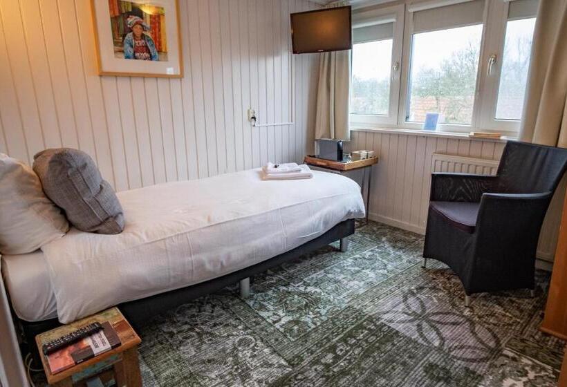 浴室共有シングルベーシックルーム, B&b De Wadvaarder