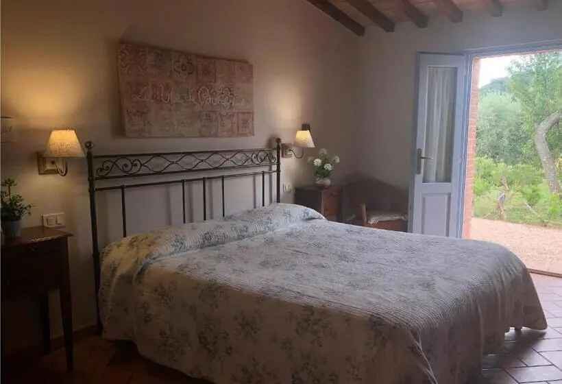 Villa 2 Makuuhuonetta, Agriturismo Le Cascatelle