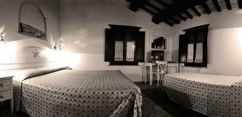 Pokój Standard Trzyosobowy, Cadabò