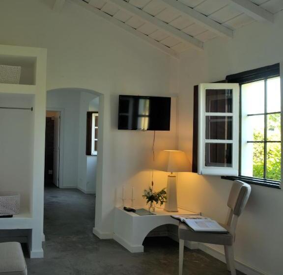 اتاق استاندارد سه نفره, Monte Dos Pensamentos   Turismo Rural