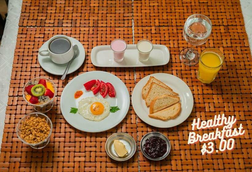 חדר סטנדרט חדר אמבטיה משותף, Colonial House Inn