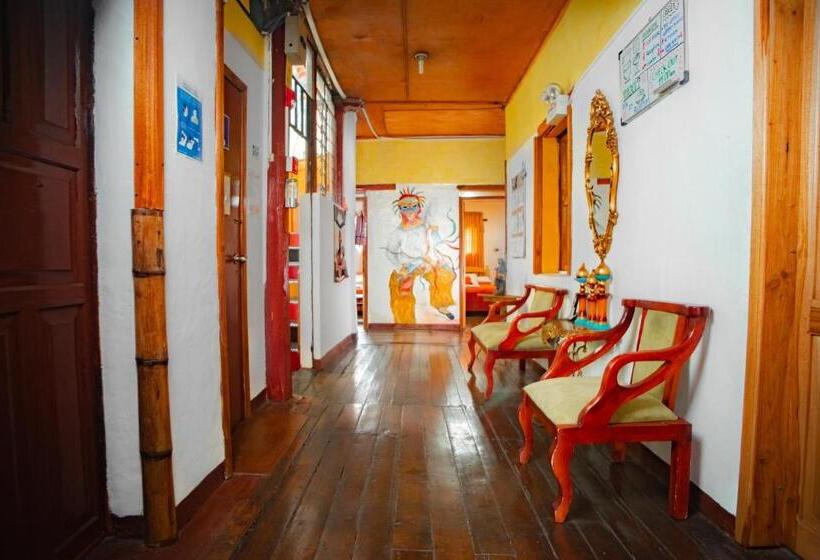 Quarto Estandar Vista Jardim, Colonial House Inn