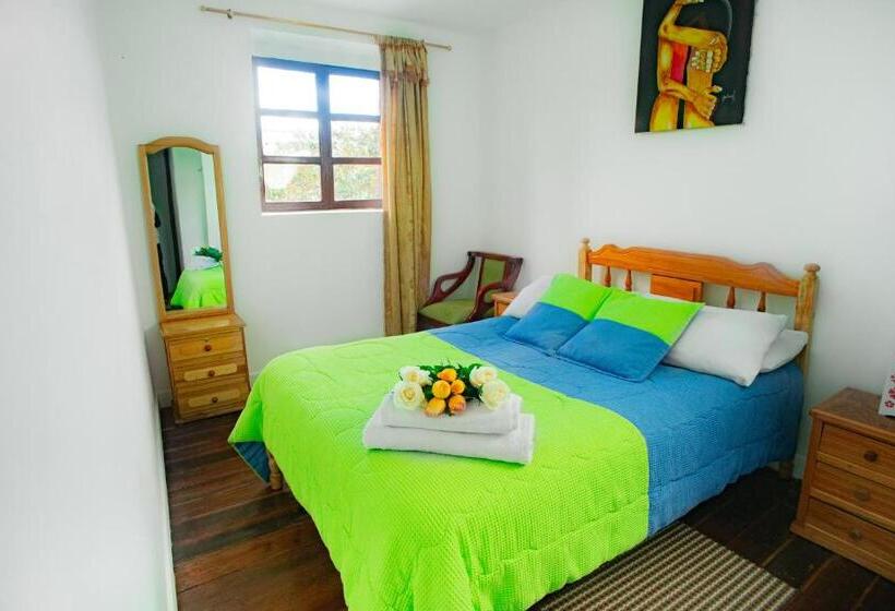 חדר סטנדרט נוף לגינה, Colonial House Inn