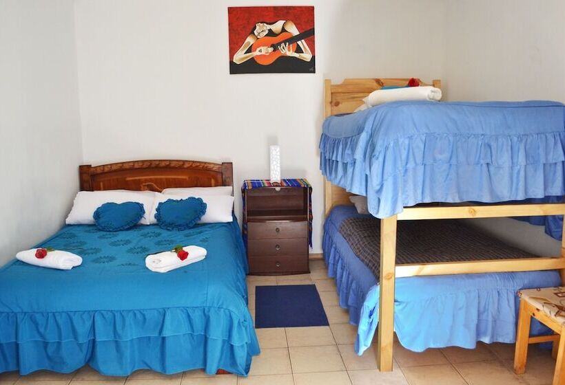 חדר משפחתי, Colonial House Inn