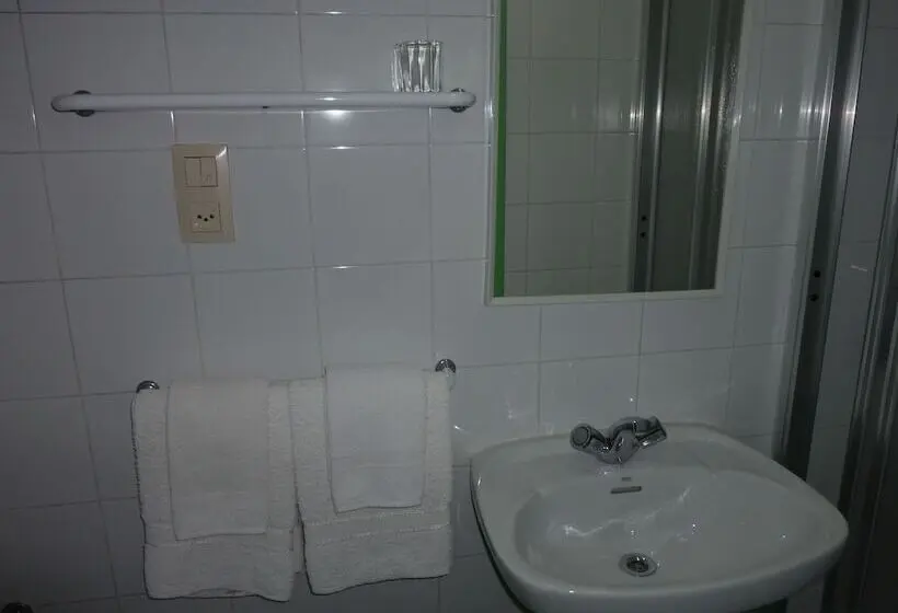 اتاق استاندارد, Pension Fonda Vilalta