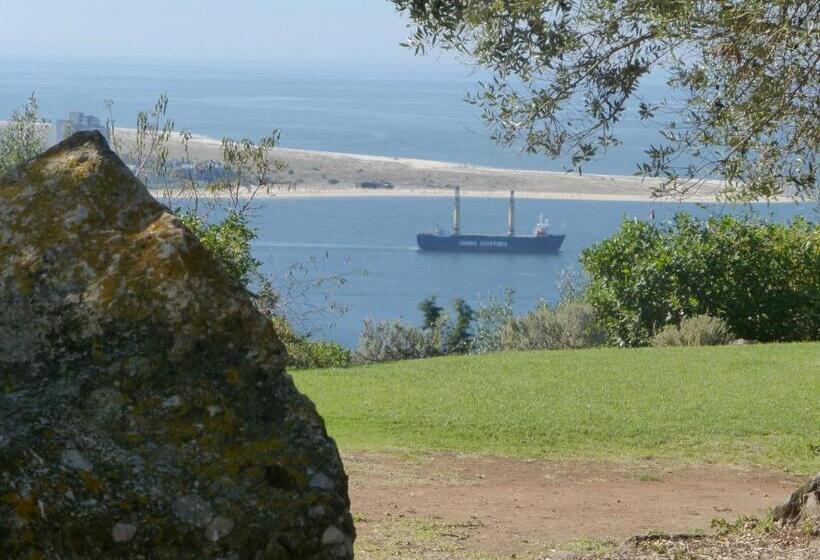 ویلای 2 خوابه, Ha Mar Ao Luar