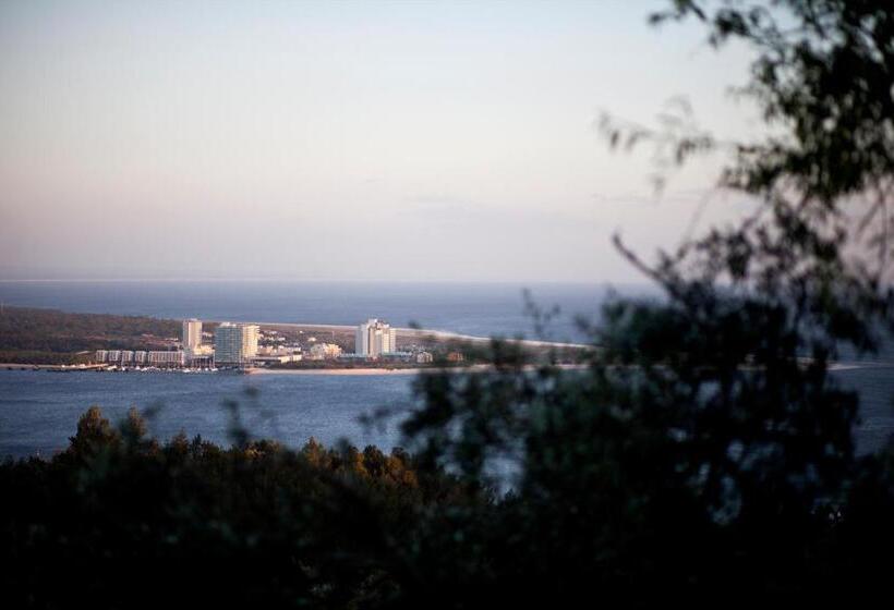 ویلای 2 خوابه, Ha Mar Ao Luar