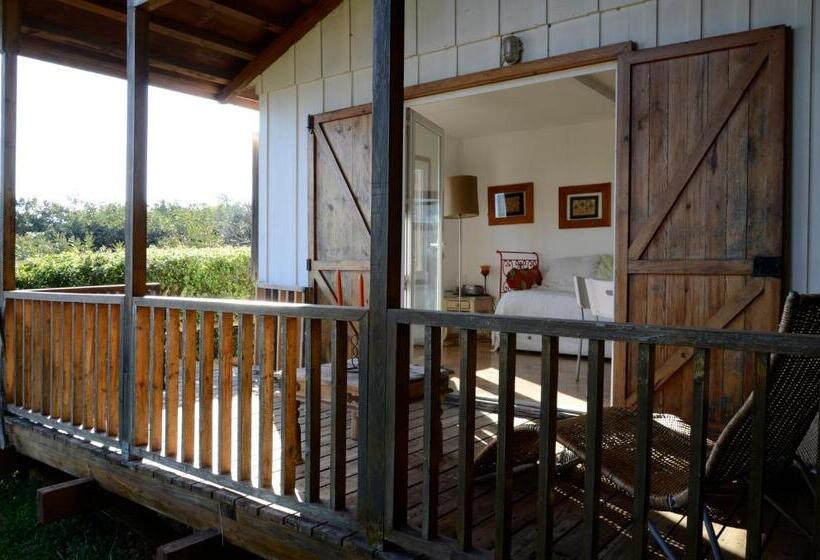 بانگلوی استاندارد با چشمانداز دریا, Ha Mar Ao Luar