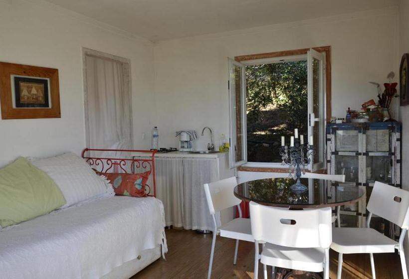 بانگلوی استاندارد با چشمانداز دریا, Ha Mar Ao Luar