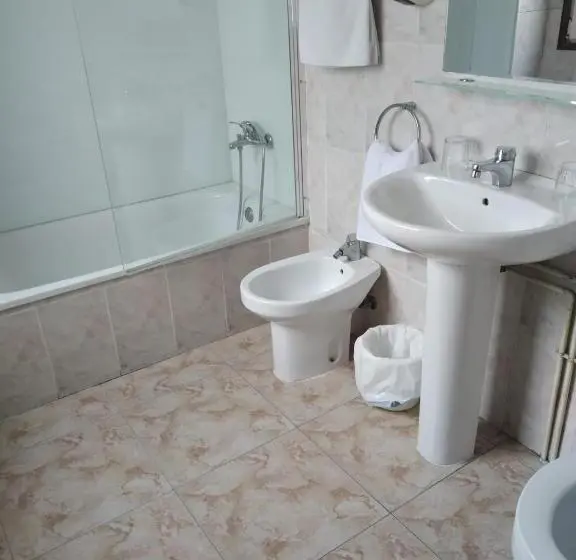 اتاق استاندارد, Hostal Fisterra